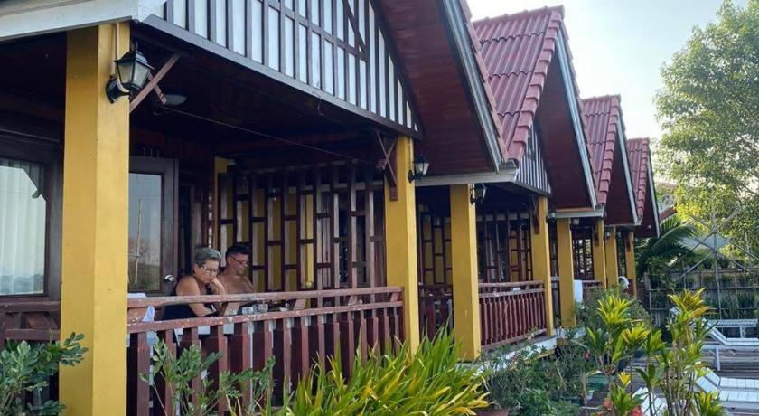 Golden Hotel Dondet Muang Khong Exterior photo